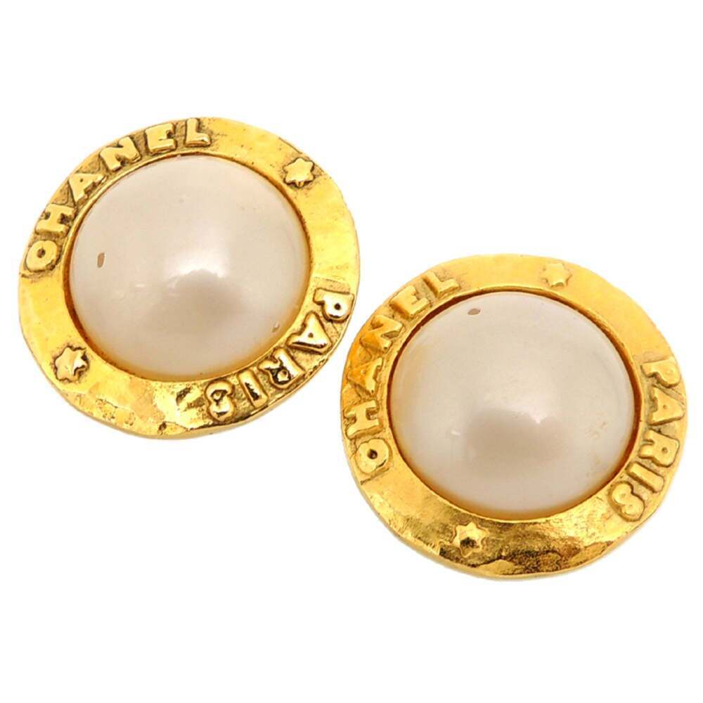CHANEL Gold Pearl Earrings